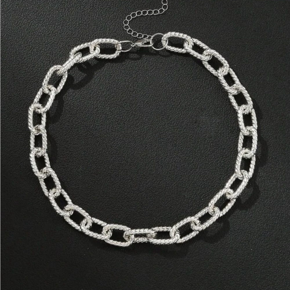 ⛓️⛓️⛓️3 for 12$ ⛓️⛓️⛓️Silver Chainlink Necklace